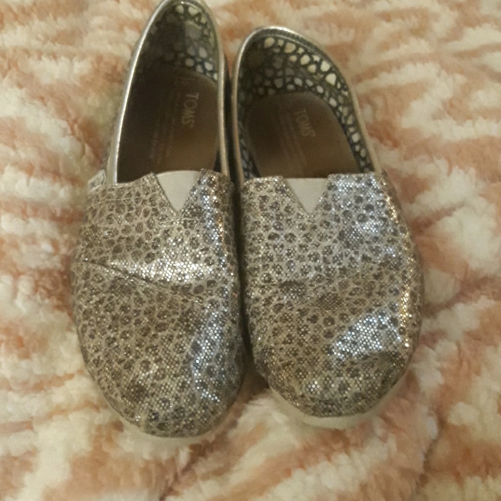 Metallic silver Slip on Toms